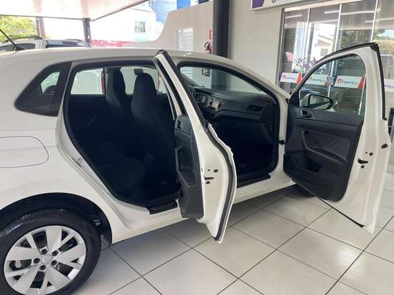 VOLKSWAGEN-POLO-1.0 MPI MANUAL VOLKSWAGEN-POLO-2023
