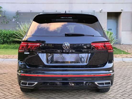 VOLKSWAGEN-TIGUAN-2023