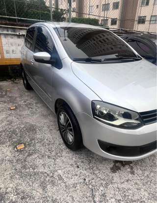 VOLKSWAGEN-FOX-2012