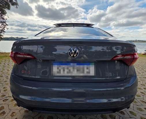 VOLKSWAGEN-JETTA-2023