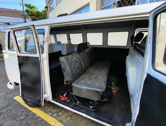 VOLKSWAGEN-KOMBI-1.6 LUXO 8V GASOLINA 3P MANUAL VOLKSWAGEN-KOMBI-1996