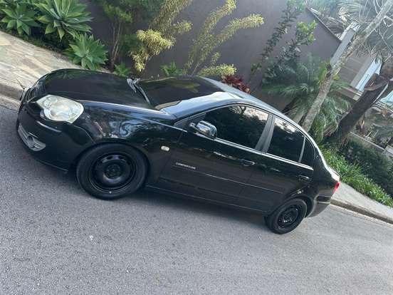 VOLKSWAGEN-POLO SEDAN-2007