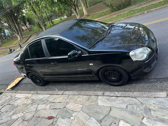 VOLKSWAGEN-POLO SEDAN-2007