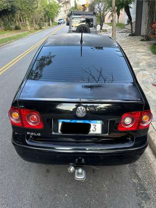 VOLKSWAGEN-POLO SEDAN-2007