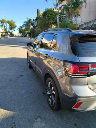 VOLKSWAGEN-T-CROSS-2024