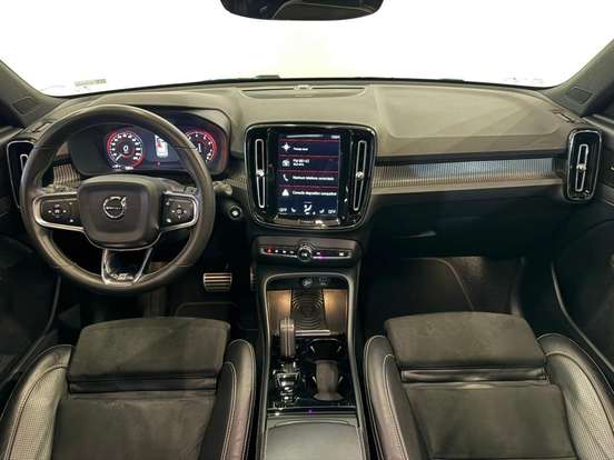 VOLVO-XC40-2.0 T5 GASOLINA R-DESIGN AWD GEARTRONIC VOLVO-XC40-2018