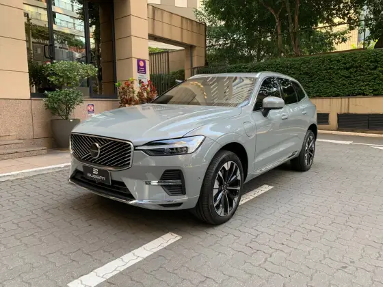 VOLVO XC60 2.0 T8 PHEV ULTRA AWD GEARTRONIC