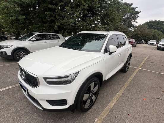 VOLVO-XC40-2.0 T5 GASOLINA MOMENTUM AWD GEARTRONIC VOLVO-XC40-2018