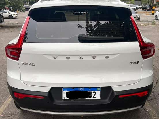 VOLVO-XC40-2.0 T5 GASOLINA MOMENTUM AWD GEARTRONIC VOLVO-XC40-2018