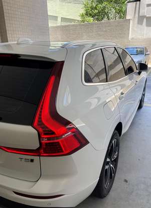VOLVO-XC60-2.0 T5 GASOLINA MOMENTUM AWD GEARTRONIC VOLVO-XC60-2018