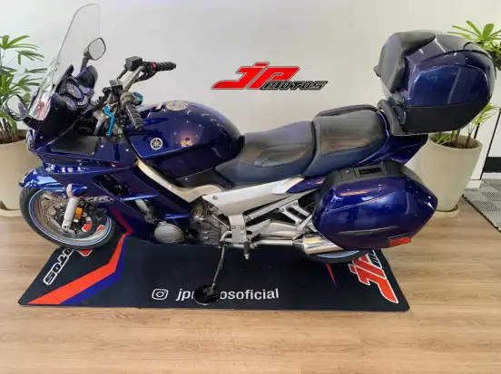 YAMAHA-FJR 1300-2004