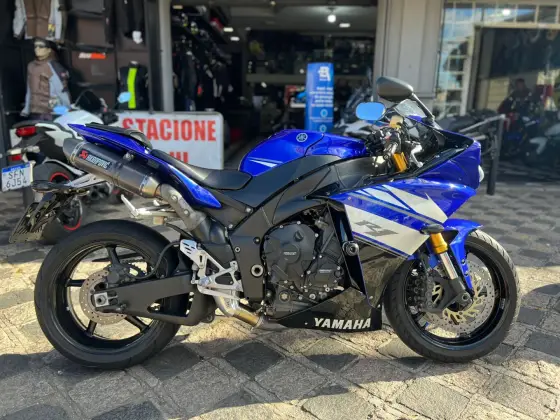 YAMAHA YZF R1 