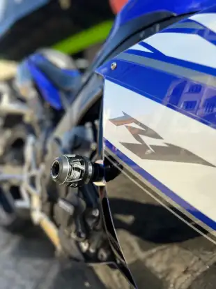 YAMAHA-YZF R1-2012