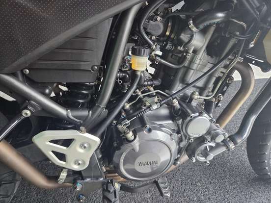 YAMAHA-XT 660R-2013