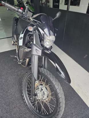 YAMAHA-XT 660R-2013