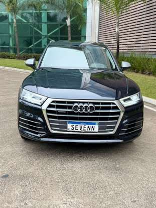 AUDI-Q5-2020