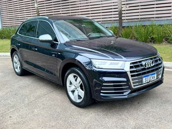 AUDI-Q5-2020