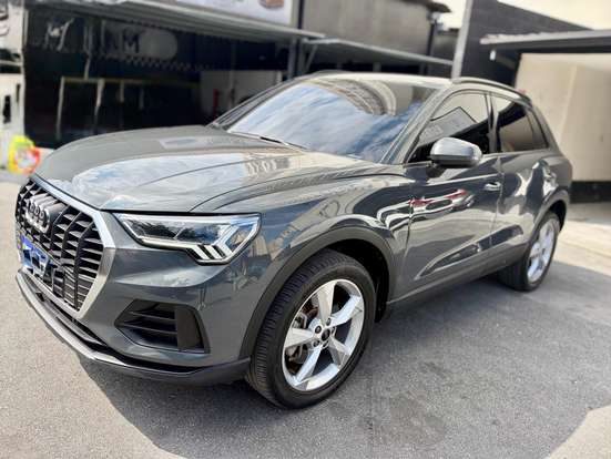 AUDI-Q3-2024