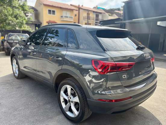 AUDI-Q3-2024