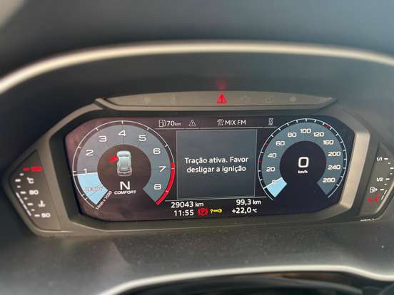 AUDI-Q3-2024