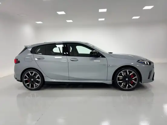 BMW-M 135i-2.0 16V TURBO GASOLINA XDRIVE STEPTRONIC BMW-M 135i-2025