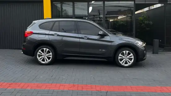 BMW-X1-2.0 16V TURBO ACTIVEFLEX SDRIVE20I 4P AUTOMÁTICO BMW-X1-2018