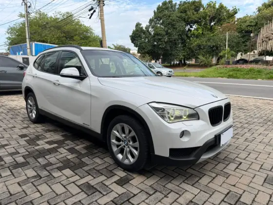 BMW X1 2.0 18I S-DRIVE 4X2 16V GASOLINA 4P AUTOMÁTICO BMW X1 2.0 18I S-DRIVE 4X2 16V GASOLINA 4P AUTOMÁTICO