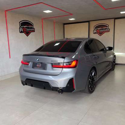 BMW-320i-2024