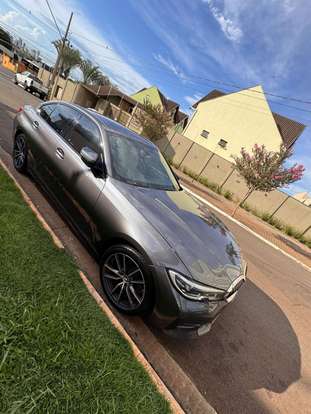 BMW-320i-2021