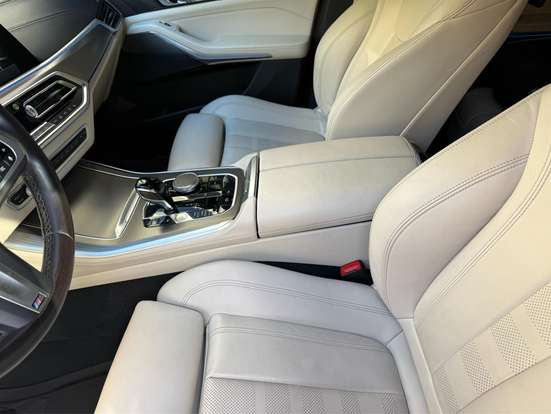 BMW-X5-2022