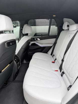 BMW-X5-2024