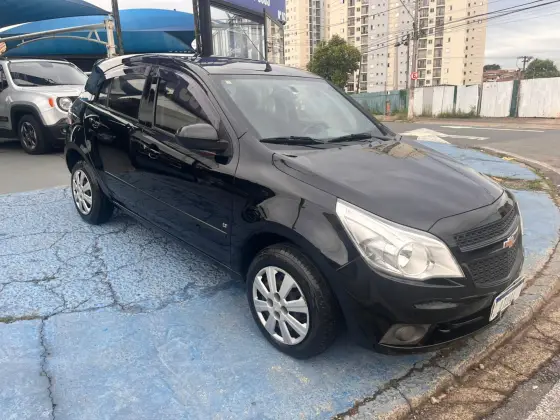 CHEVROLET AGILE 1.4 MPFI LT 8V FLEX 4P MANUAL CHEVROLET AGILE 1.4 MPFI LT 8V FLEX 4P MANUAL