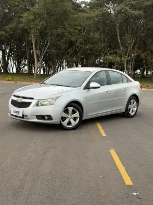 CHEVROLET CRUZE 1.8 LT 16V FLEX 4P MANUAL