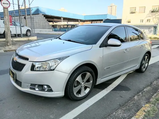 CHEVROLET CRUZE 1.8 LT SPORT6 16V FLEX 4P MANUAL