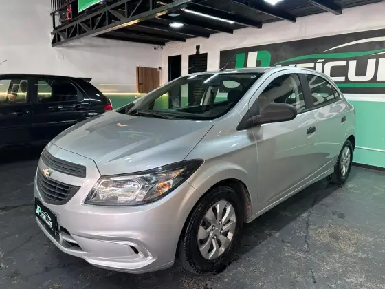 CHEVROLET ONIX 1.0 MPFI JOY 8V FLEX 4P MANUAL CHEVROLET ONIX 1.0 MPFI JOY 8V FLEX 4P MANUAL
