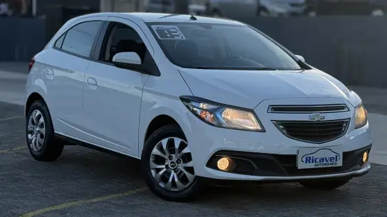 CHEVROLET ONIX 1.4 MPFI LT 8V FLEX 4P MANUAL CHEVROLET ONIX 1.4 MPFI LT 8V FLEX 4P MANUAL