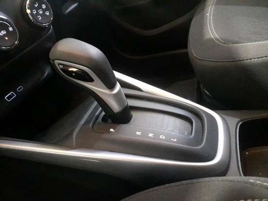 CHEVROLET-TRACKER-2025