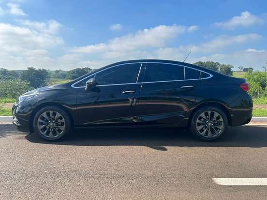 CHEVROLET-CRUZE-2018