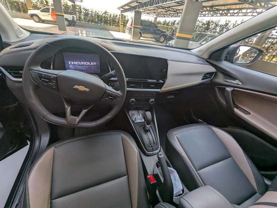 CHEVROLET-TRACKER-2025
