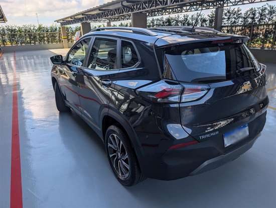 CHEVROLET-TRACKER-2025