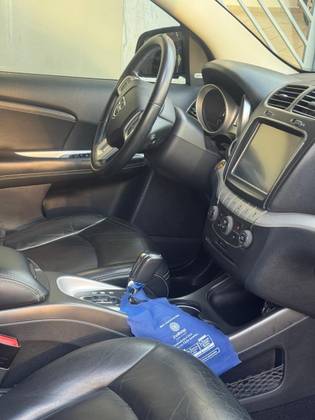 DODGE JOURNEY 3.6 SXT V6 GASOLINA 4P AUTOMÁTICO