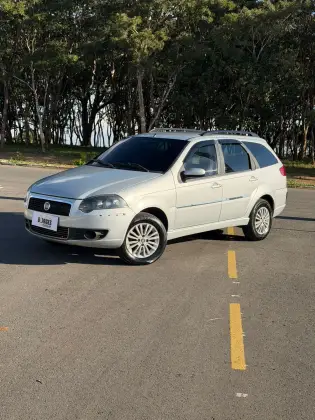 FIAT PALIO 1.4 MPI TREKKING WEEKEND 8V FLEX 4P MANUAL FIAT PALIO 1.4 MPI TREKKING WEEKEND 8V FLEX 4P MANUAL