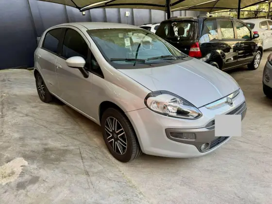 FIAT PUNTO 1.6 ESSENCE 16V FLEX 4P MANUAL FIAT PUNTO 1.6 ESSENCE 16V FLEX 4P MANUAL