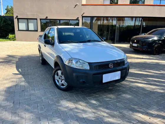 FIAT STRADA 1.4 MPI HARD WORKING CD 8V FLEX 3P MANUAL FIAT STRADA 1.4 MPI HARD WORKING CD 8V FLEX 3P MANUAL