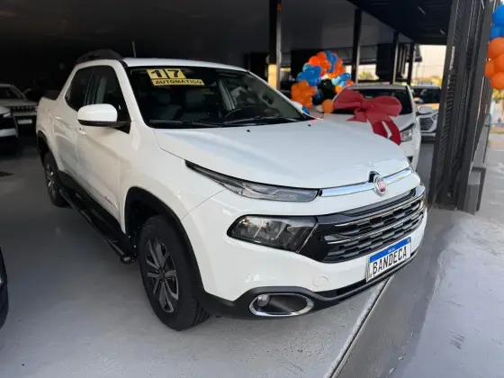 FIAT TORO 1.8 16V EVO FLEX FREEDOM AT6 FIAT TORO 1.8 16V EVO FLEX FREEDOM AT6
