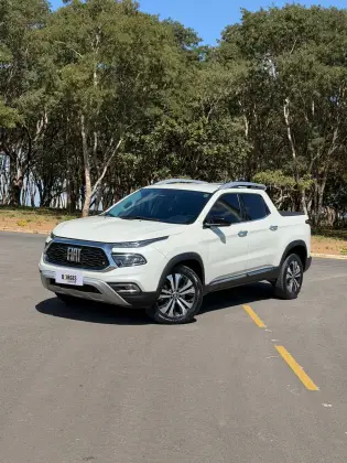 FIAT TORO 2.2 TURBO DIESEL VOLCANO 4WD AT9 FIAT TORO 2.2 TURBO DIESEL VOLCANO 4WD AT9