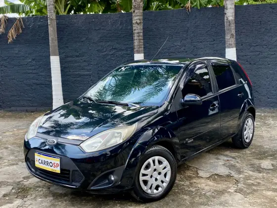 FORD FIESTA 1.0 ROCAM SE PLUS HATCH 8V FLEX 4P MANUAL FORD FIESTA 1.0 ROCAM SE PLUS HATCH 8V FLEX 4P MANUAL