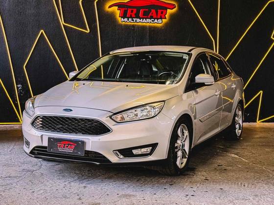 FORD FOCUS 2.0 SE PLUS SEDAN 16V FLEX 4P POWERSHIFT