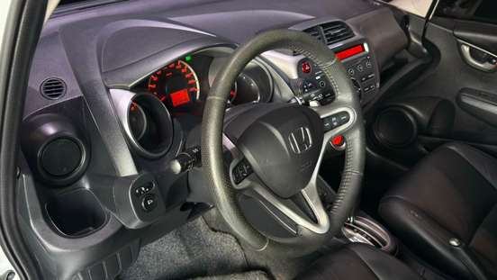 HONDA-FIT-2013