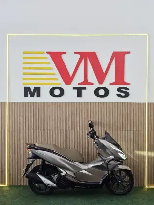 HONDA PCX DLX HONDA PCX DLX